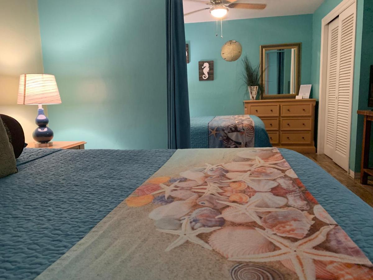 Michaels Siesta Motel Сент-Питерсберг Экстерьер фото