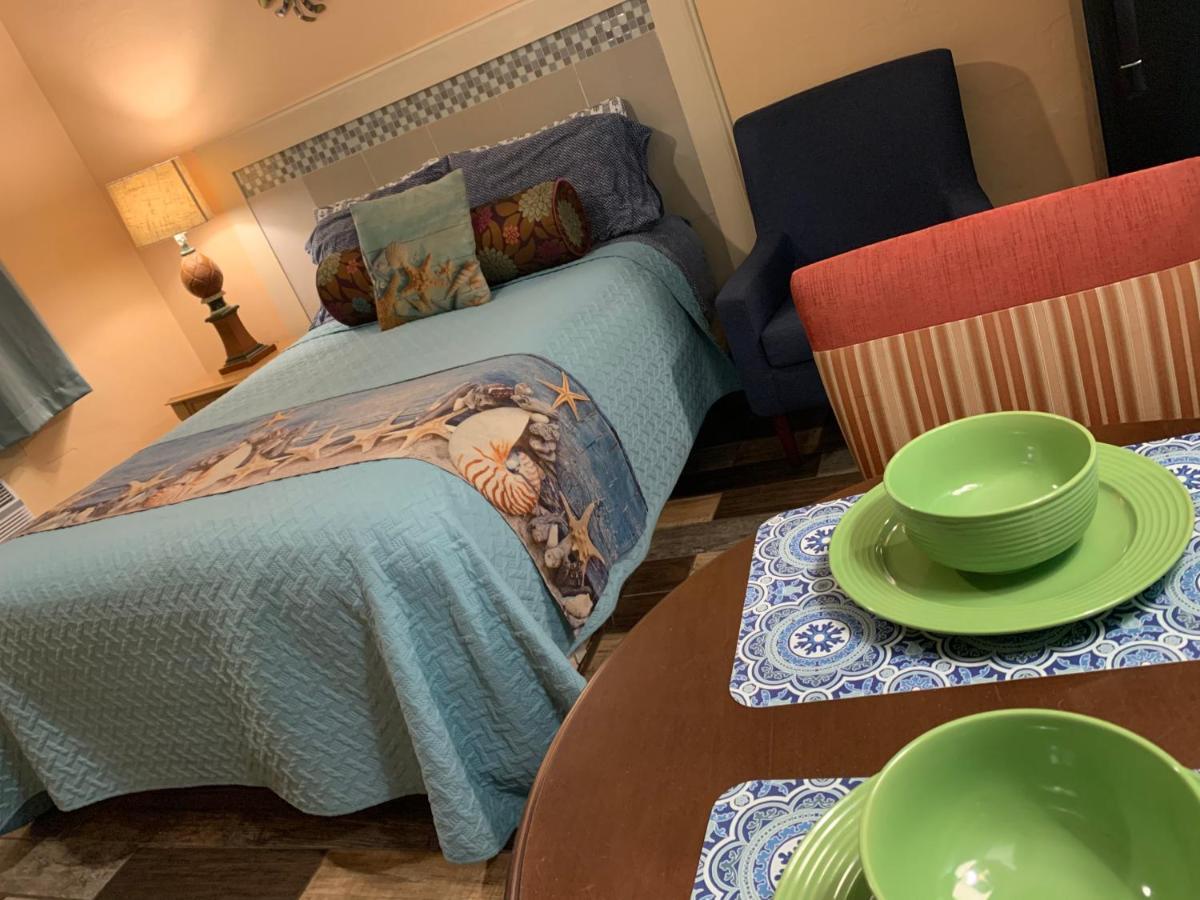 Michaels Siesta Motel Сент-Питерсберг Экстерьер фото