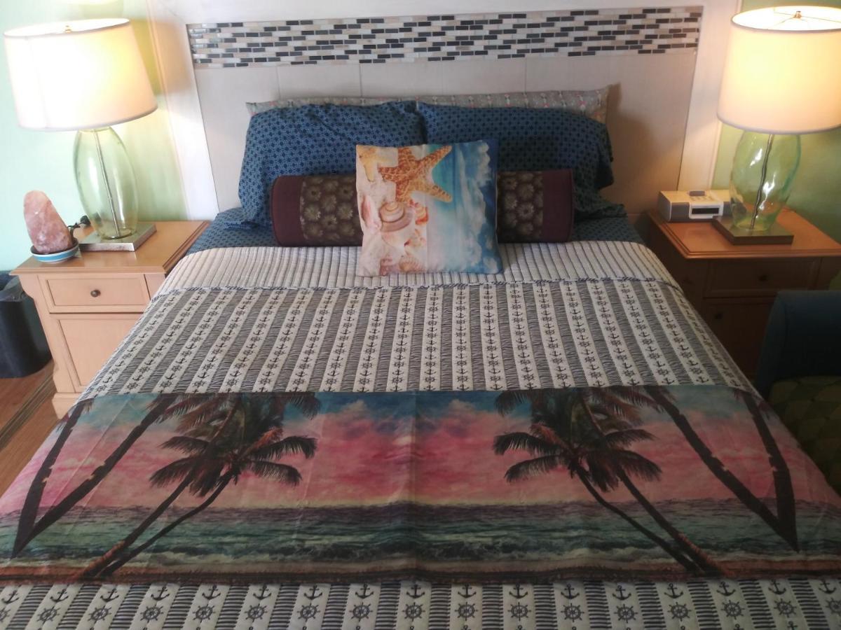 Michaels Siesta Motel Сент-Питерсберг Экстерьер фото
